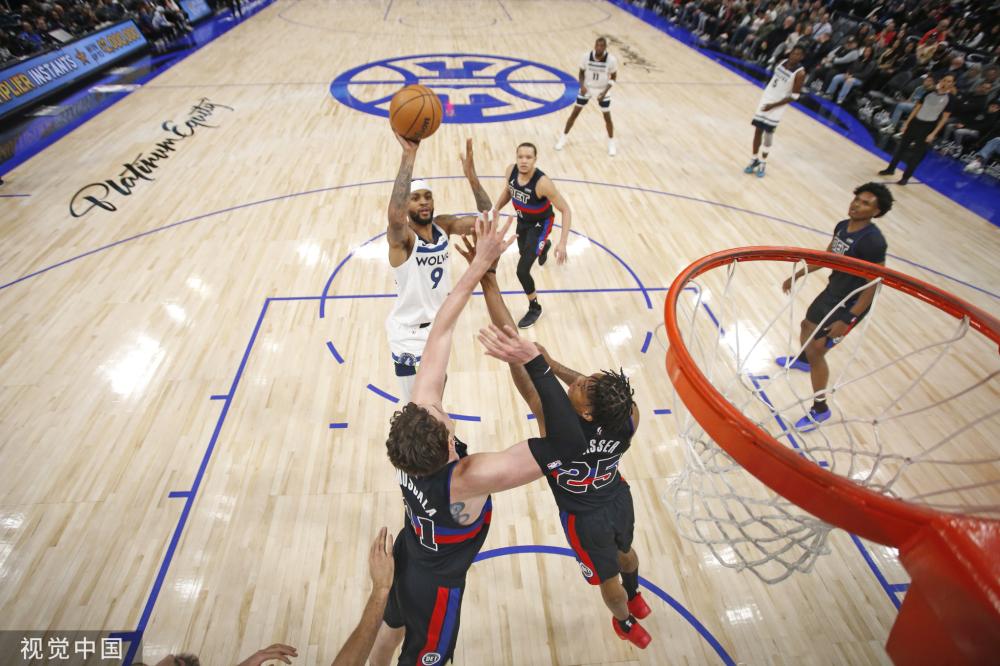 她机智灵活 她机智灵活