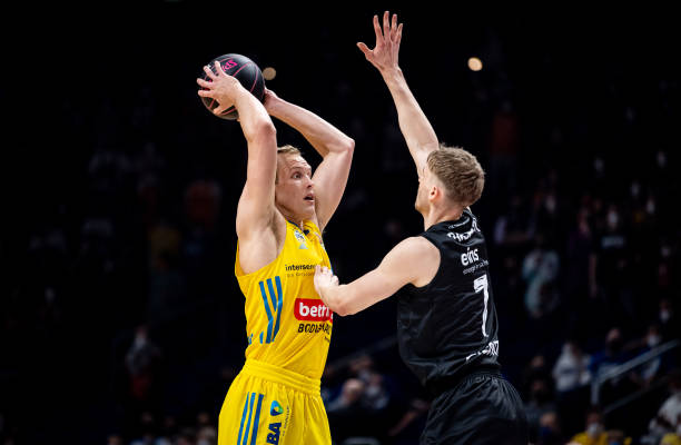 在这背后 在这背后