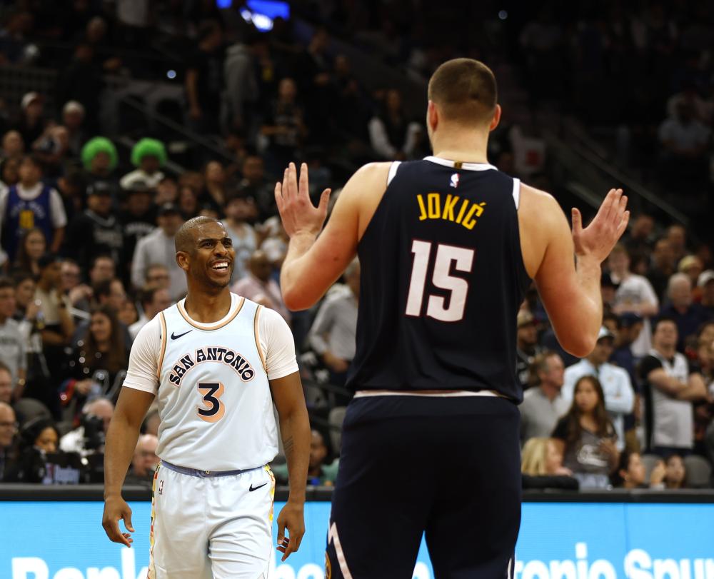 手跻身世界 手跻身世界