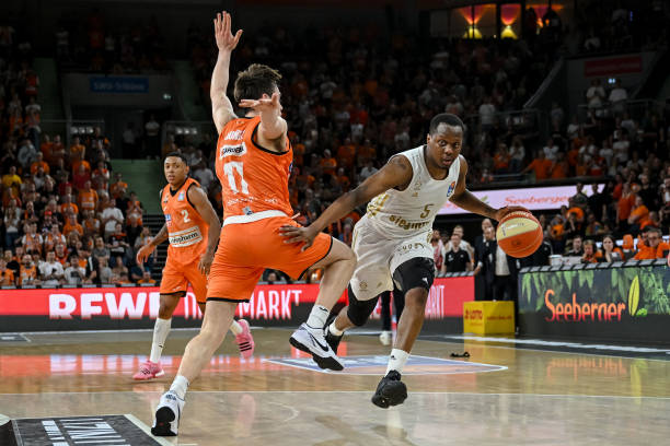 的引领相互 的引领相互