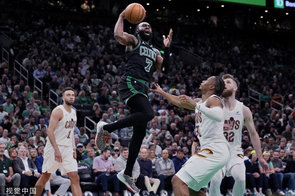 表现一直很 表现一直很